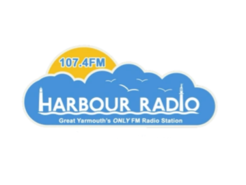 Harbour Radio sponsor Great Yarmouth Racecourse 90s Racenight
